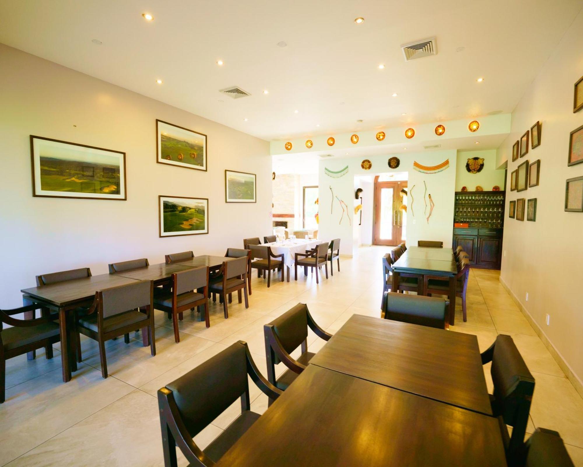 Lucero Golf And Country Club Tree Houses Бокете Экстерьер фото